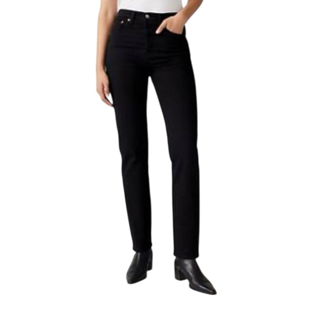 Levi's 414•Relaxed Straight Leg Black Jeans